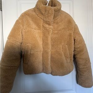 Alo Yoga Sherpa Snow Angel Puffer